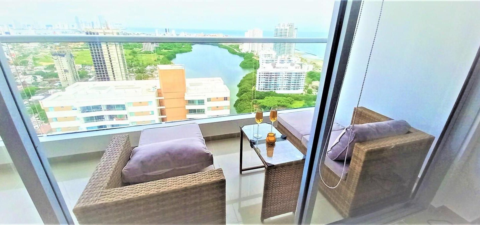 Apartment P23 Brand New High Floor, Few Blocks To Walled Steps To *