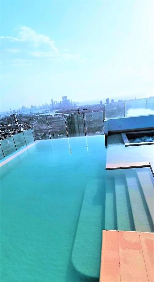 Apartment P23 Brand New High Floor, Few Blocks To Walled Steps To