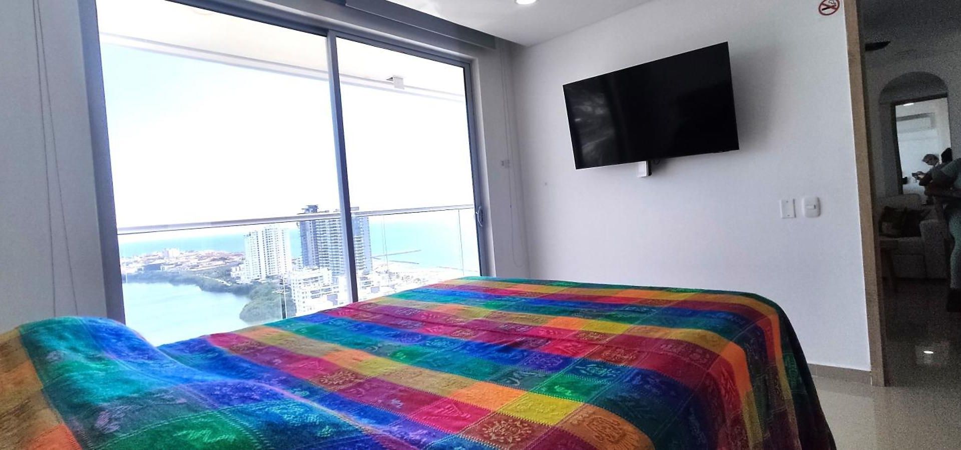 P23 Brand New High Floor, Few Blocks To Walled Steps To Apartment