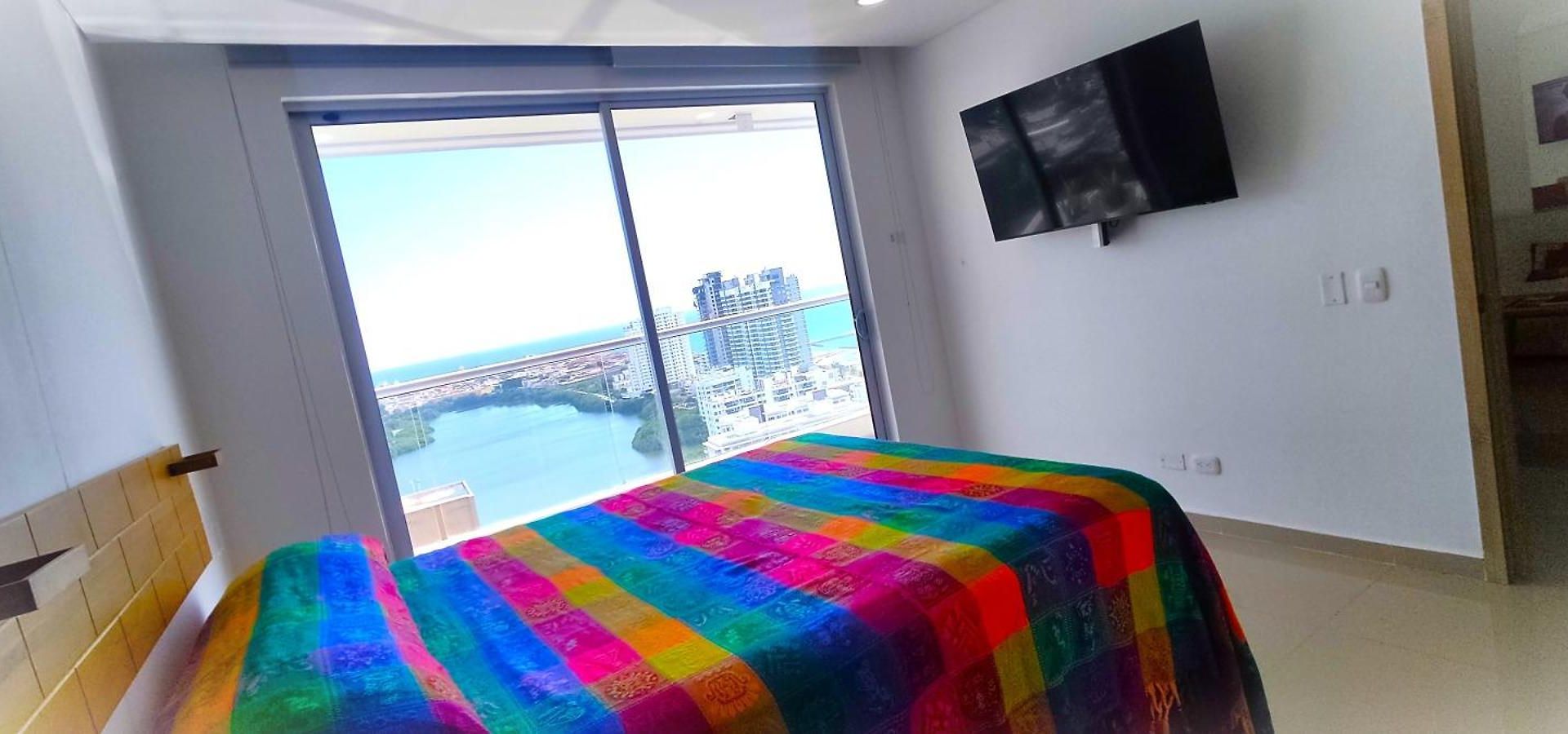 P23 Brand New High Floor, Few Blocks To Walled Steps To Apartment *