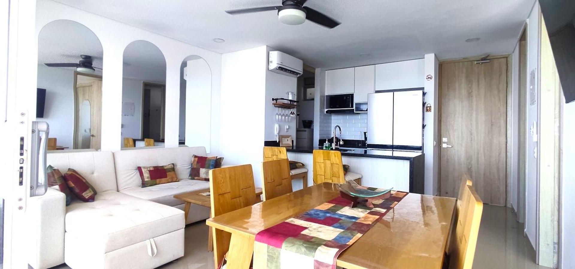 P23 Brand New High Floor, Few Blocks To Walled Steps To Apartment *
