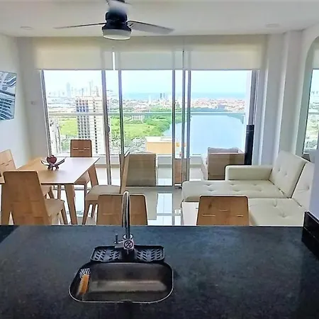 Apartment P23 Brand New High Floor, Few Blocks To Walled Steps To