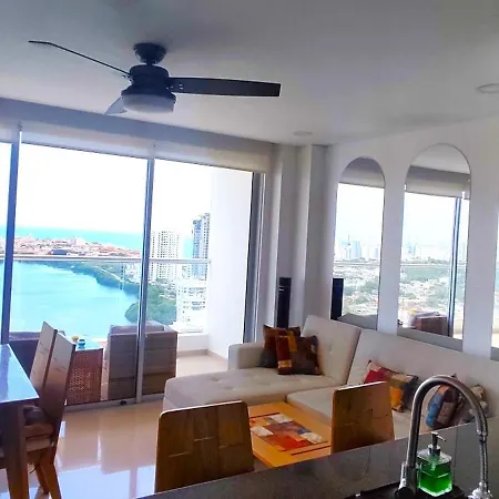 P23 Brand New High Floor, Few Blocks To Walled Steps To Apartment Cartagena