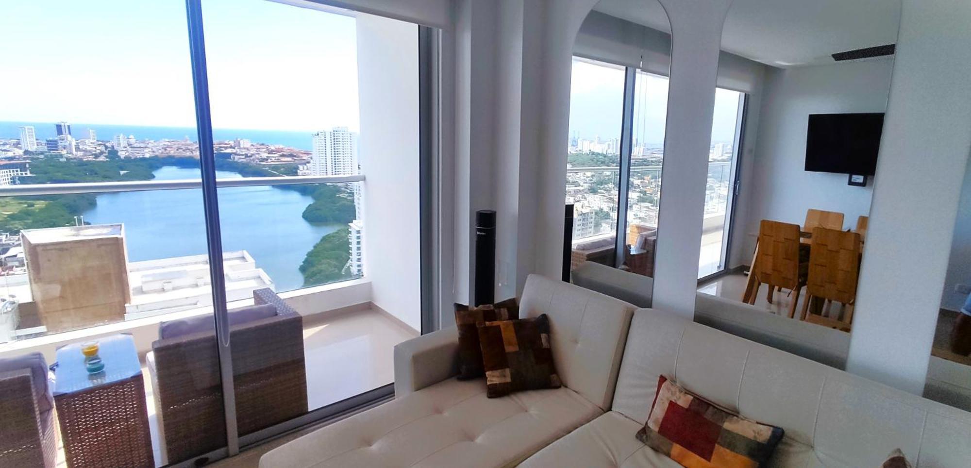 P23 Brand New High Floor, Few Blocks To Walled City Steps To Beach * Cartagena