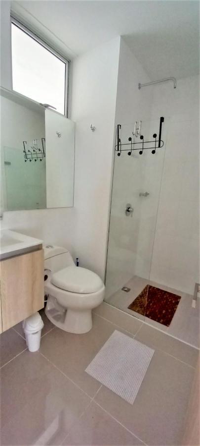 P23 Brand New High Floor, Few Blocks To Walled City Steps To Beach Cartagena