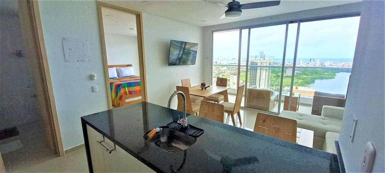 P23 Brand New High Floor, Few Blocks To Walled City Steps To Beach Apartamento