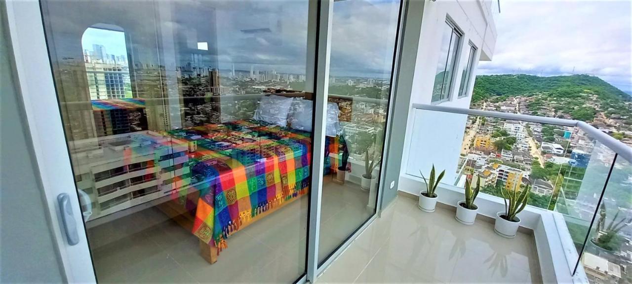 Apartamento P23 Brand New High Floor, Few Blocks To Walled City Steps To Beach Cartagena