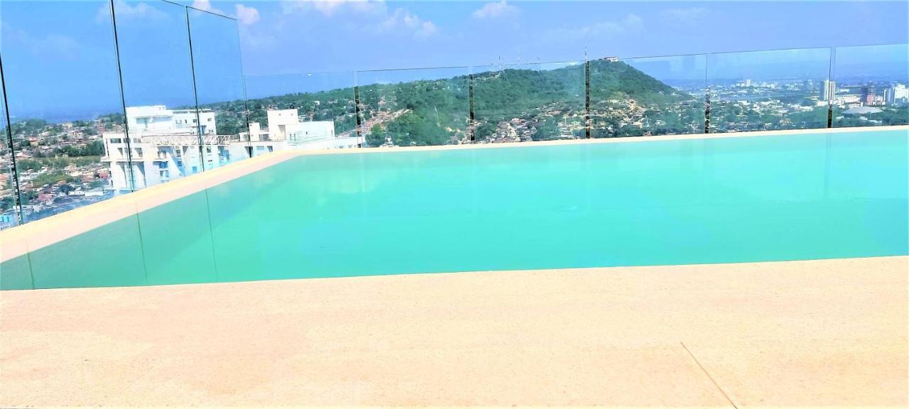 Apartamento P23 Brand New High Floor, Few Blocks To Walled City Steps To Beach
