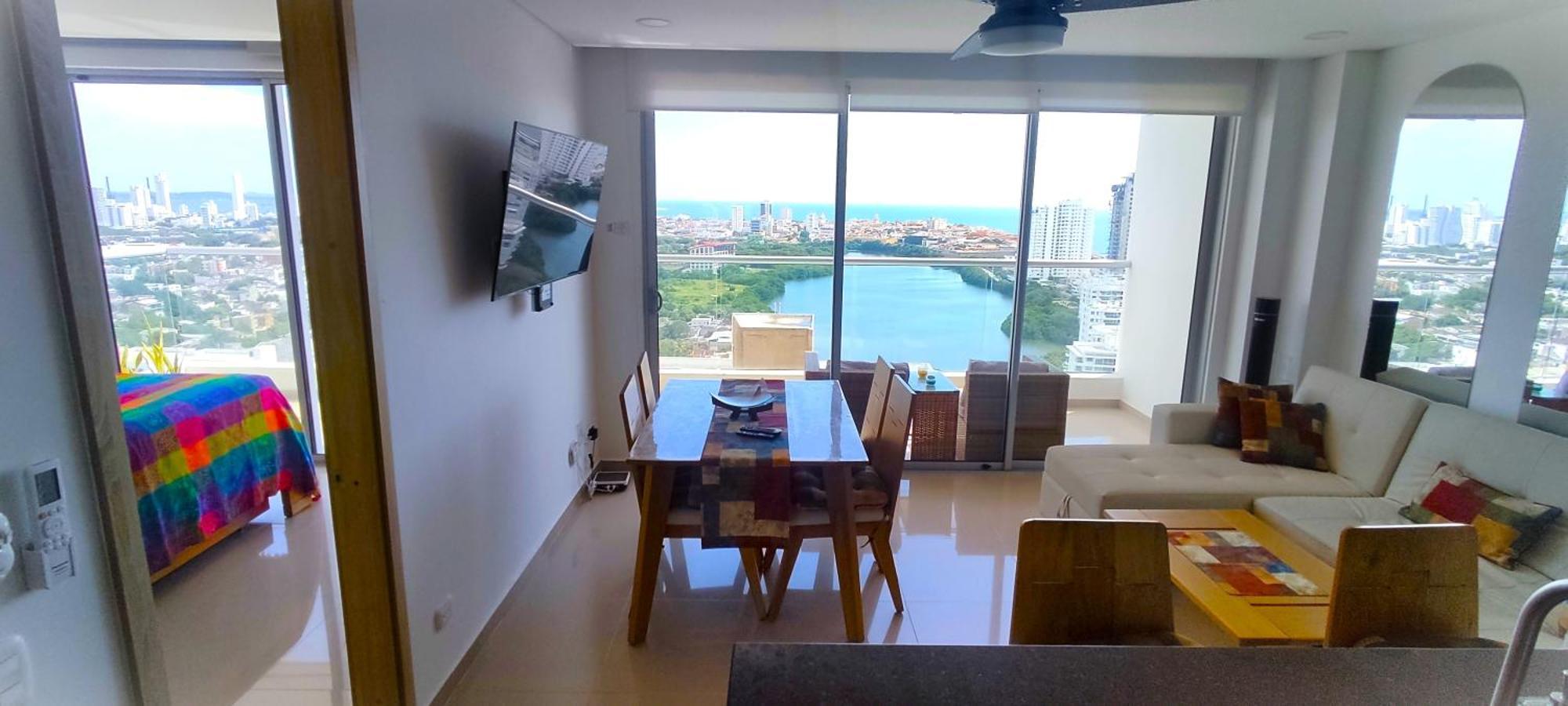 P23 Brand New High Floor, Few Blocks To Walled City Steps To Beach *